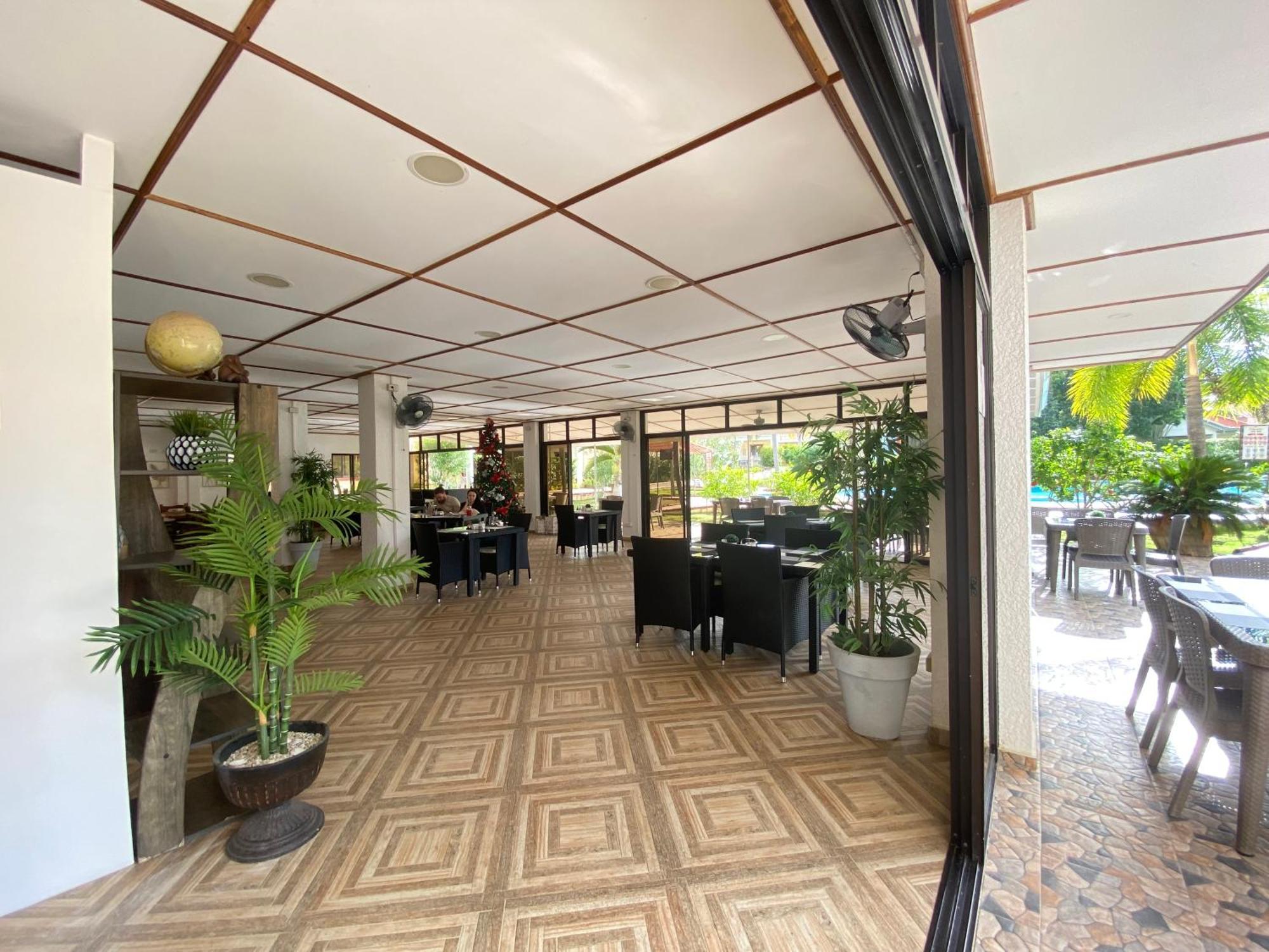 Jugalis Hotel&Restaurant Panglao Bagian luar foto